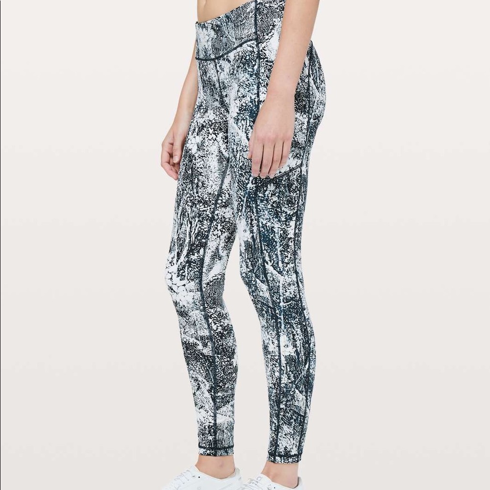 Lululemon Wildwood Speed Up Tight